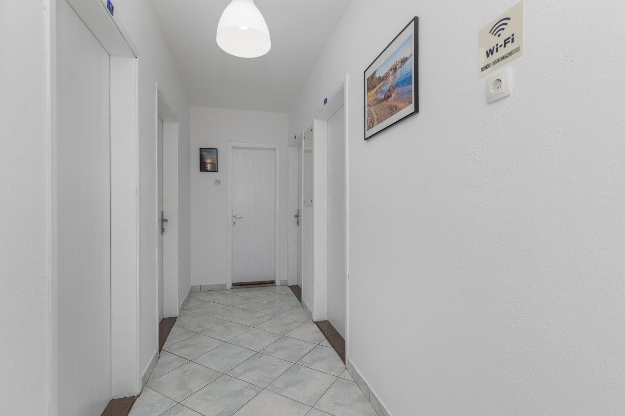 Apartments By The Sea Podaca, Makarska - 515 Exterior photo