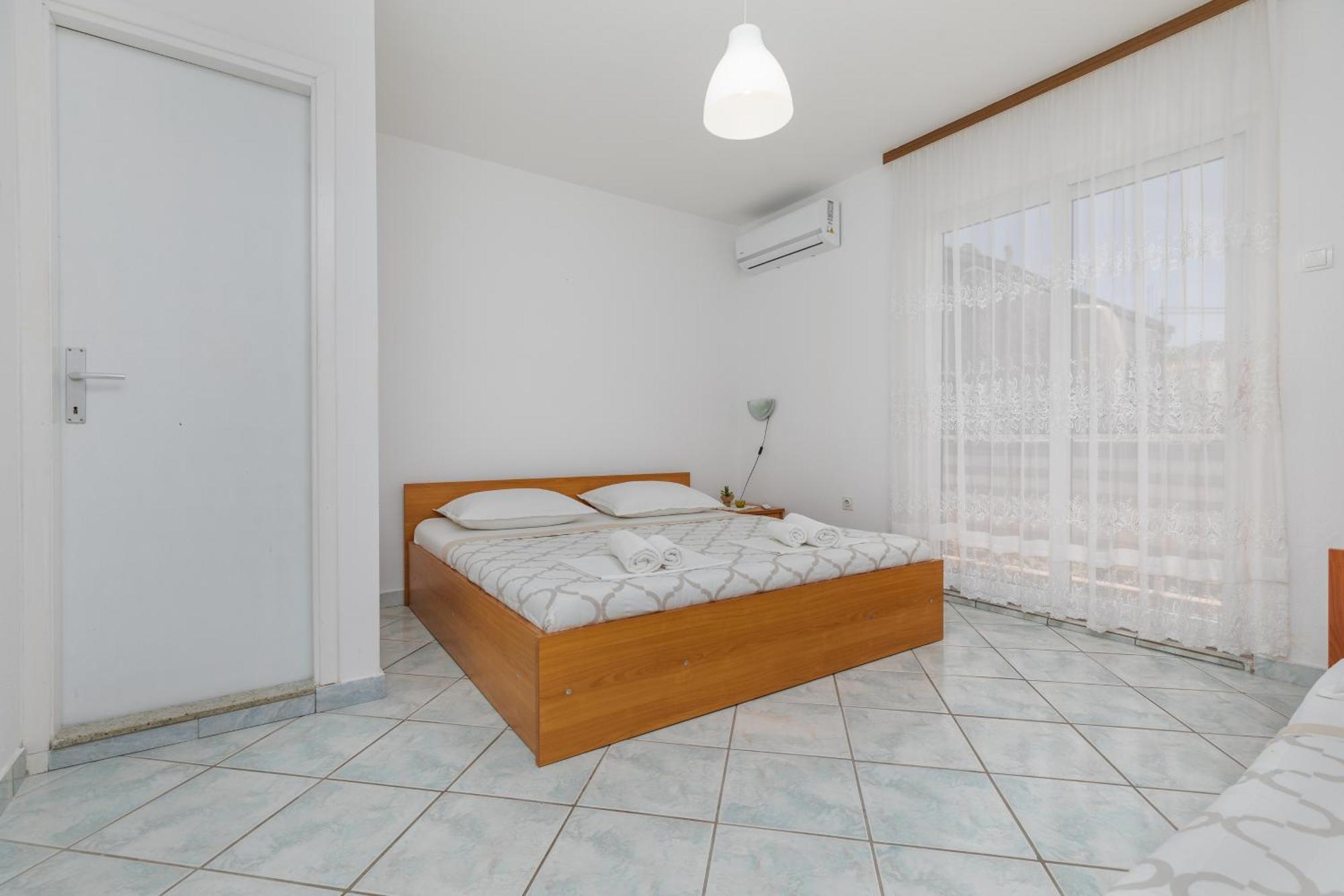 Apartments By The Sea Podaca, Makarska - 515 Exterior photo