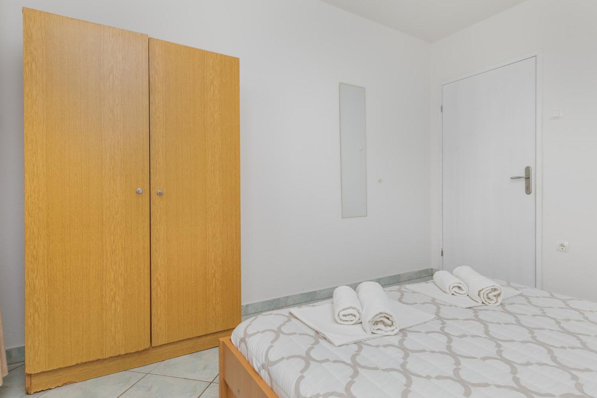 Apartments By The Sea Podaca, Makarska - 515 Exterior photo